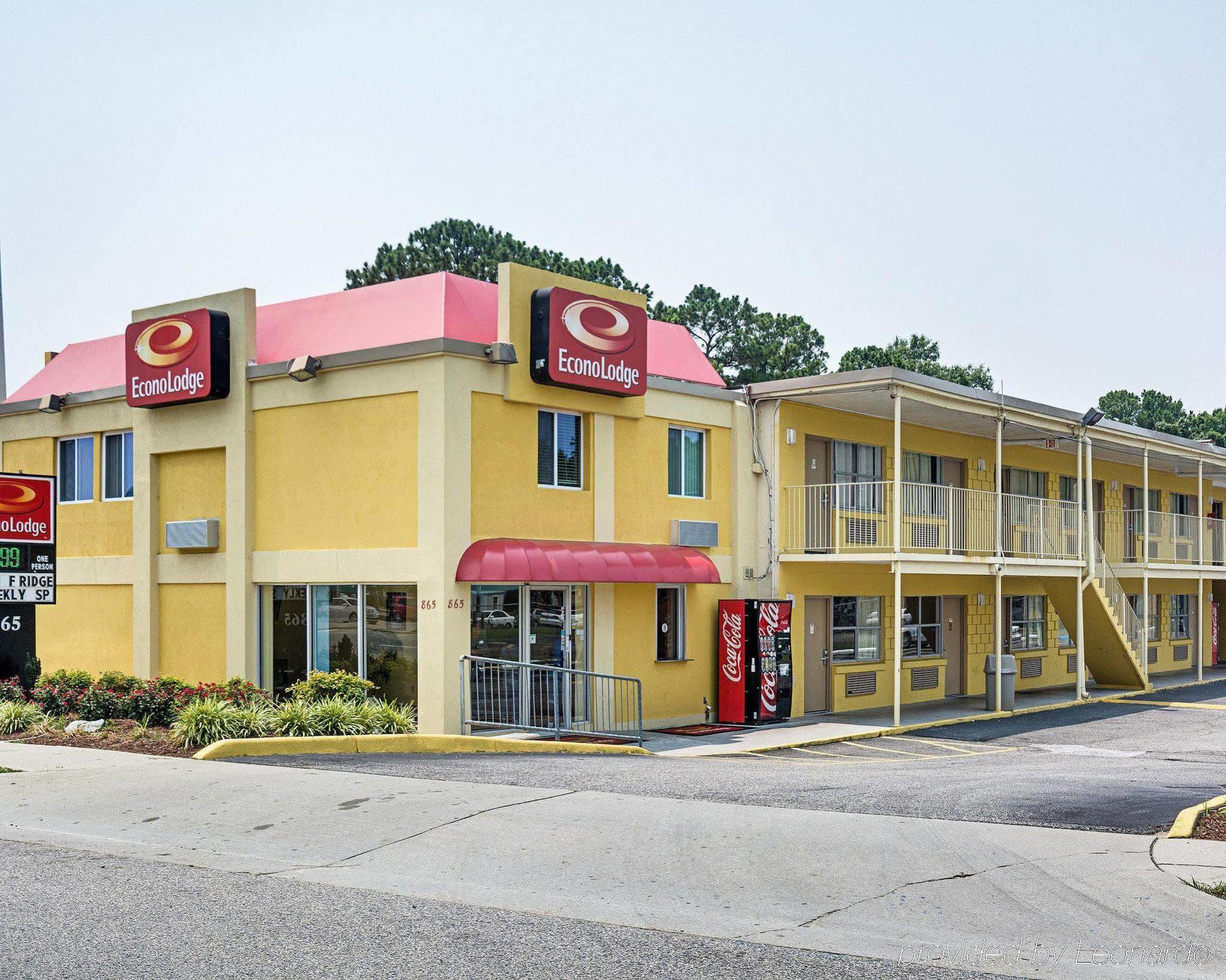 Econo Lodge At Military Circle Norfolk Exterior foto